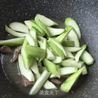 Make Smelt pigeon soup step 6