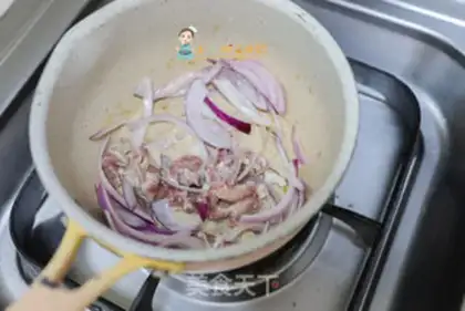 Make Onion carrots, beef silk step 3