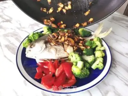 Make Pyramid oil for the fish step 11