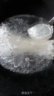 Make Eggs for noodles step 0
