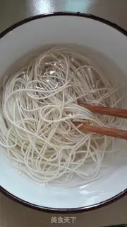 Make Eggs for noodles step 1