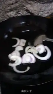 Make cucumber fried eggs step 5