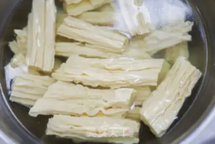Make Scrambled flour step 1