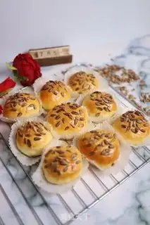 Make Melon bread step 11