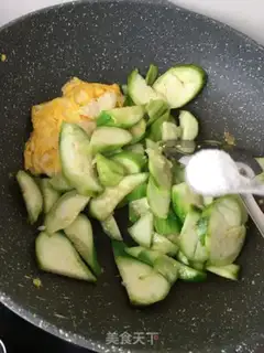Make Fried omelet soup step 9