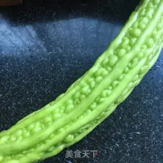 Make Garlic bitter melon step 0