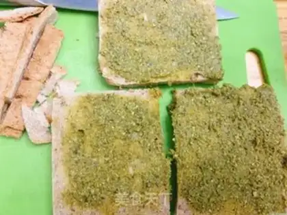 Make A chicken curry sandwich step 1