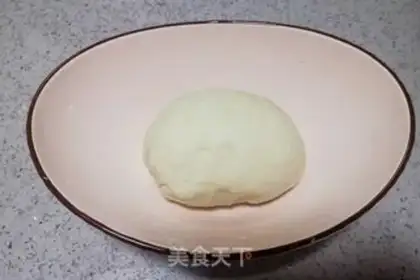 Make Cracker radish egg dumplings step 1
