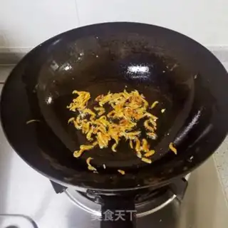 Make Cracker radish egg dumplings step 5