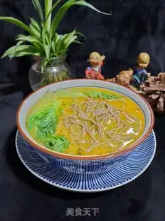 Make Gold soup and wheat noodles step 7