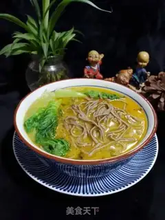 Make Gold soup and wheat noodles step 8