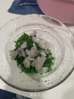 Make Soybeans fried eggs step 1