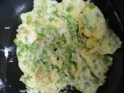 Make Eggs with green beans step 6