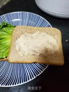 Make A simple sandwich step 4