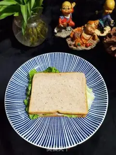 Make A simple sandwich step 7