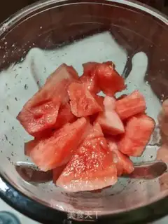 Make Watermelon juice step 1