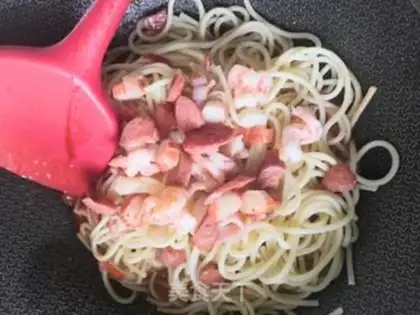 Make Tomato sauce pasta step 10