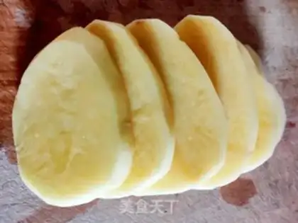 Make The beans are fried with potatoes step 1