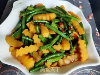 Make The beans are fried with potatoes step 14