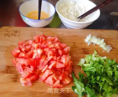 Make Tomato egg oak soup step 2