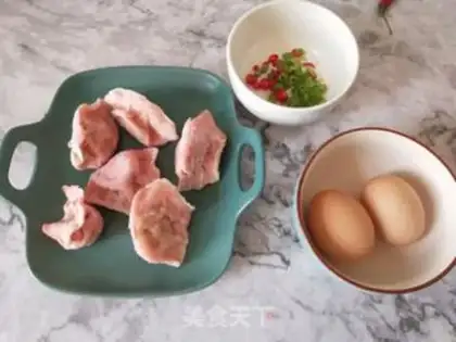 Make Hold on to the omelet step 0