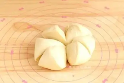 Make Butterflies on bread step 3