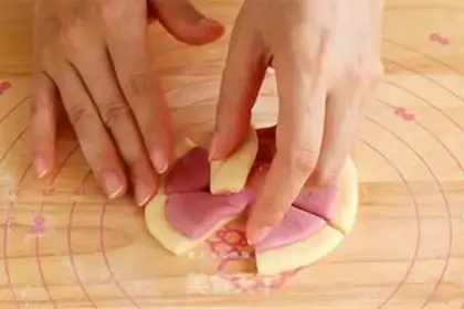 Make Butterflies on bread step 5