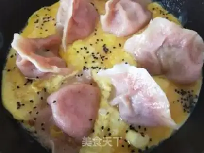 Make Hold on to the omelet step 4