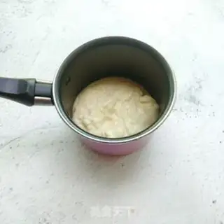 Make Salted eggs and radish dogs step 1
