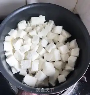 Make A ham pizza step 3