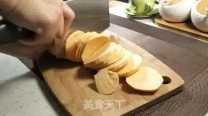 Make Red potato ball step 0