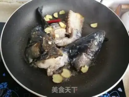 Make Fish head, melon soup step 2