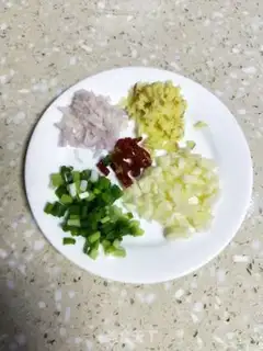 Make The white squid step 1