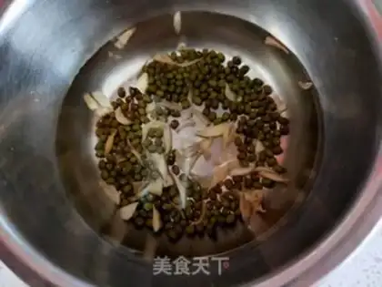 Make Sweet green bean lilies step 0