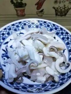 Make The white squid step 4