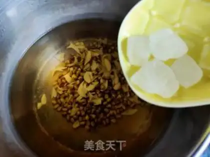 Make Sweet green bean lilies step 4