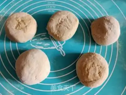 Make Red sugar with a bouquet step 9