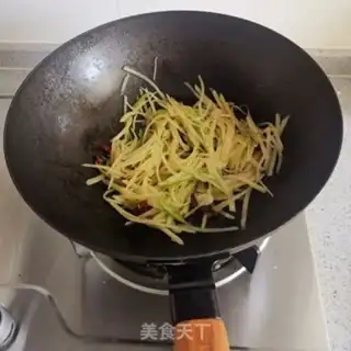 Make Spicy potatoes step 4