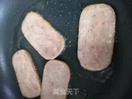 Make Lunch meat sandwich step 1
