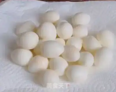 Make Spicy quail eggs step 1