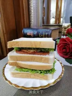 Make Lunch meat sandwich step 10