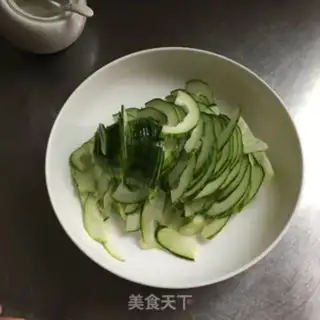 Make Spicy cucumber step 0