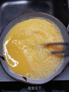Make Shrimp steamed eggs step 2