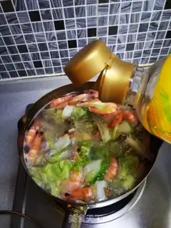 Make Shrimp noodles step 5