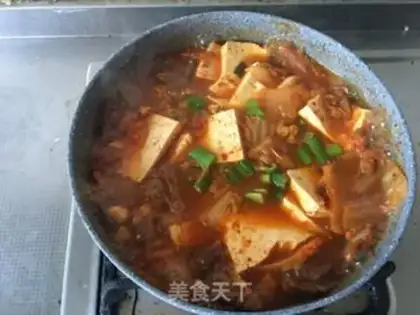 Make Korean chili tofu soup step 2