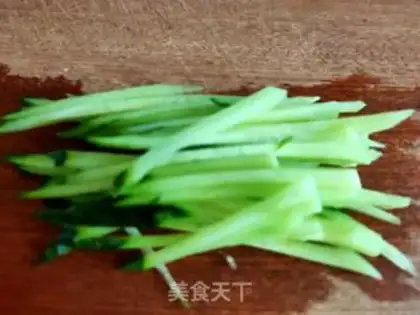 Make Shrimp noodles step 5