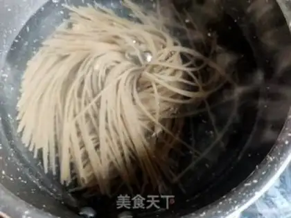 Make Shrimp noodles step 6