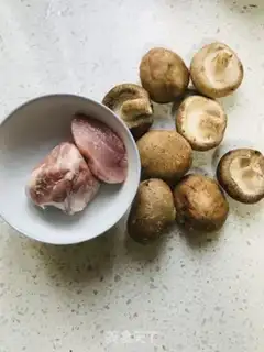 Make Make mushrooms step 0