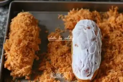 Make Salted egg spicy bread step 15