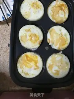 Make Tomato juice and eggs step 2